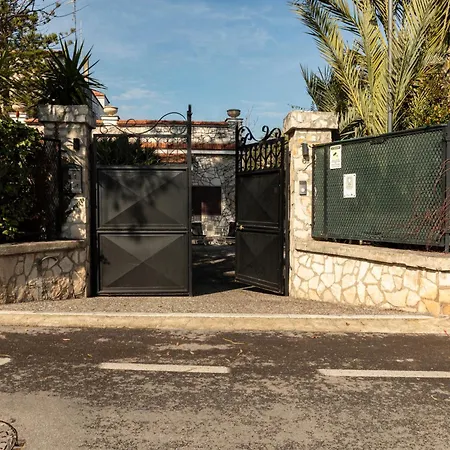 Dimora San Bartolomeo * Бари